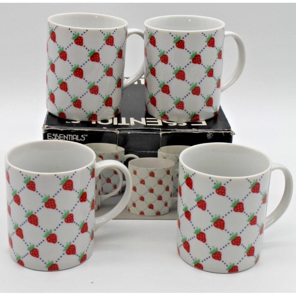 Set of 4 Vintage Essentials Strawberry Coffee Ceramic Mugs With Box